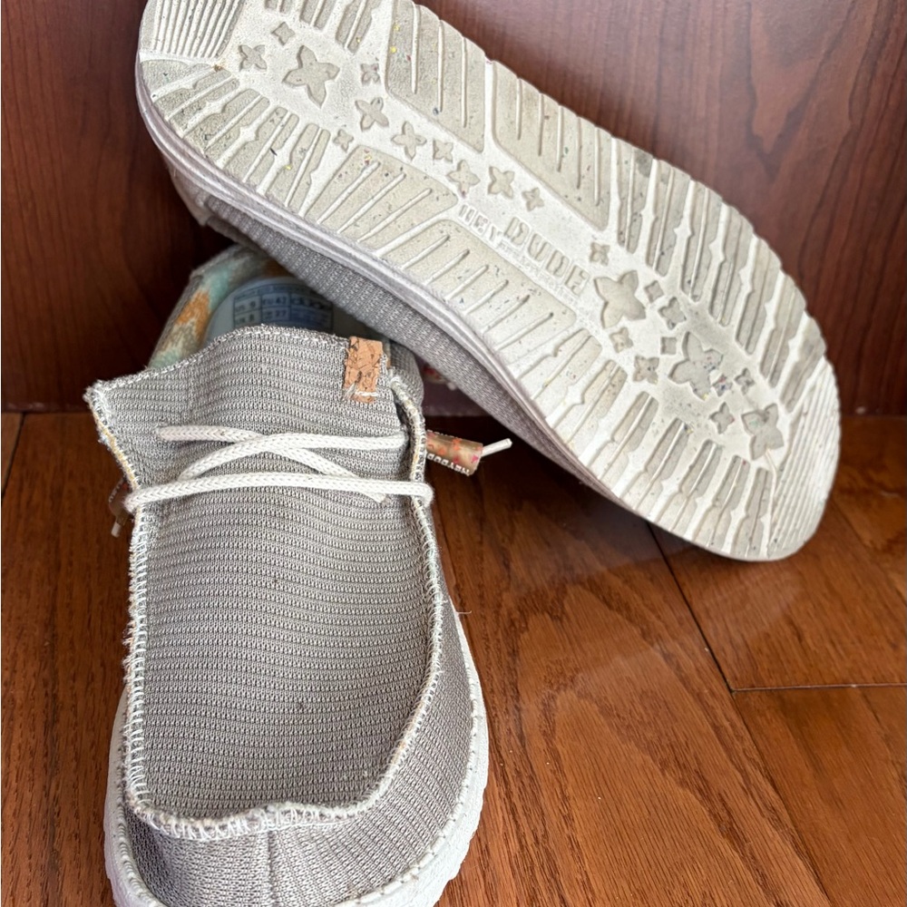 Hey Dude Men's Tan Boat Shoes